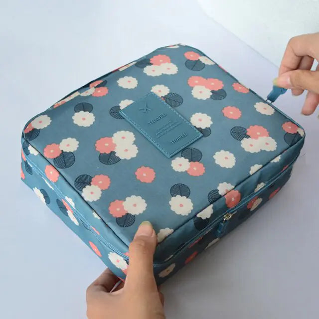 Detachable Cosmetic Travel Bag - The Next Door Neighbor 