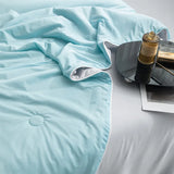 Smooth Air Condition Comforter Lightweight Cooling Blankets