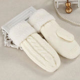 Women's Twist Flowers Wool Knit Mittens