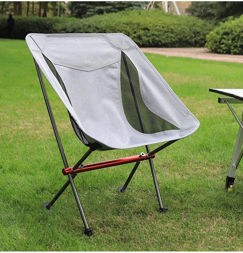 Folding Moon Chair - The Next Door Neighbor 