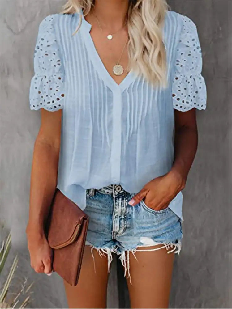 Shirt with Lace and V-neck Emily - The Next Door Neighbor 