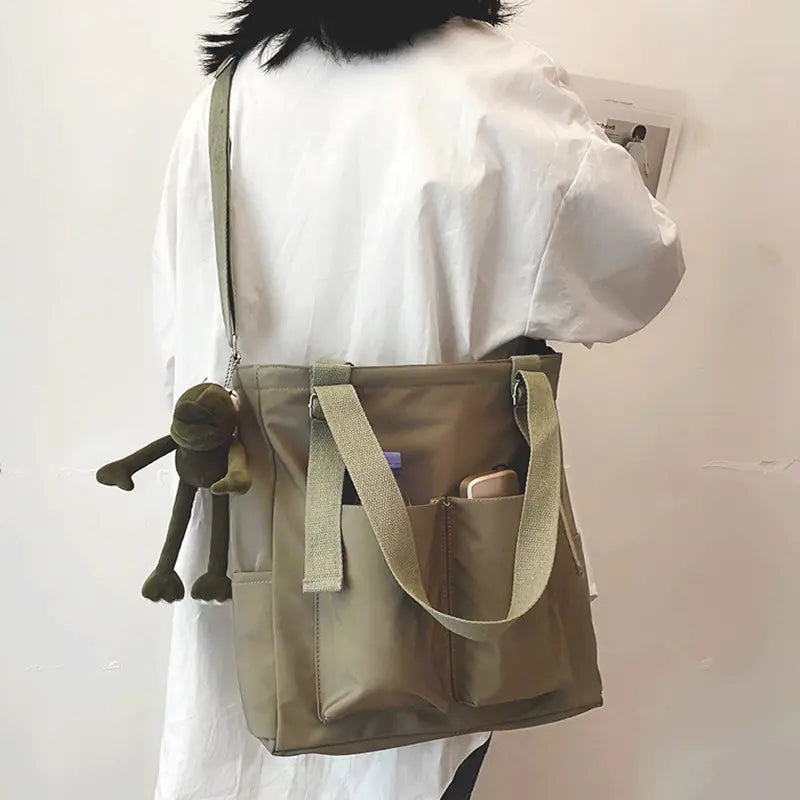 Classic Simple Messenger Bag