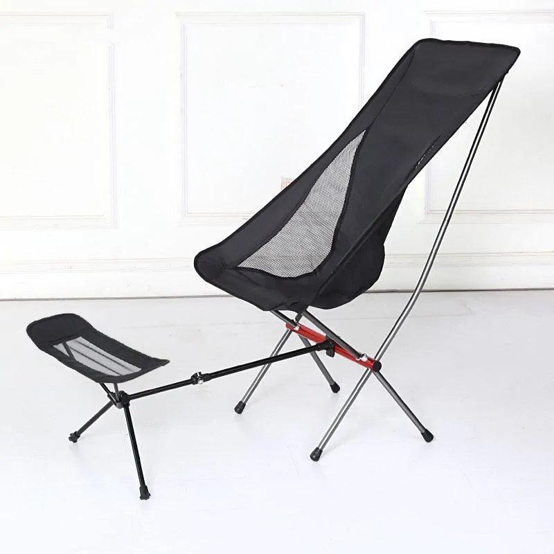 Folding Moon Chair - The Next Door Neighbor 