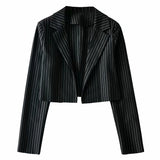 Classic Cut Lazy Vertical Pattern Short Suit Jacket