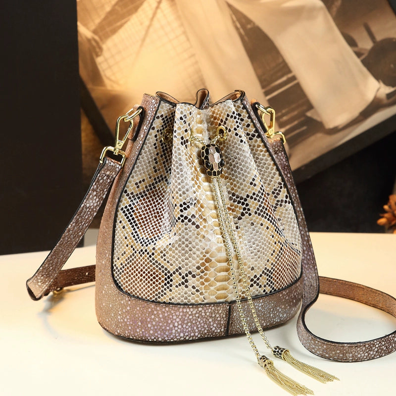 One-Shoulder Drawstring Leather Snake Pattern Bag