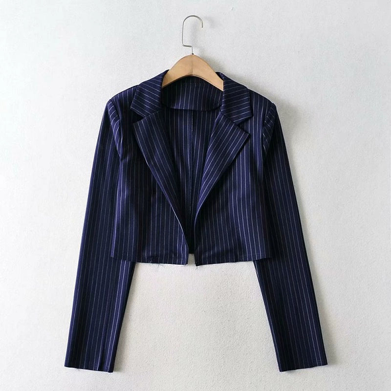 Classic Cut Lazy Vertical Pattern Short Suit Jacket