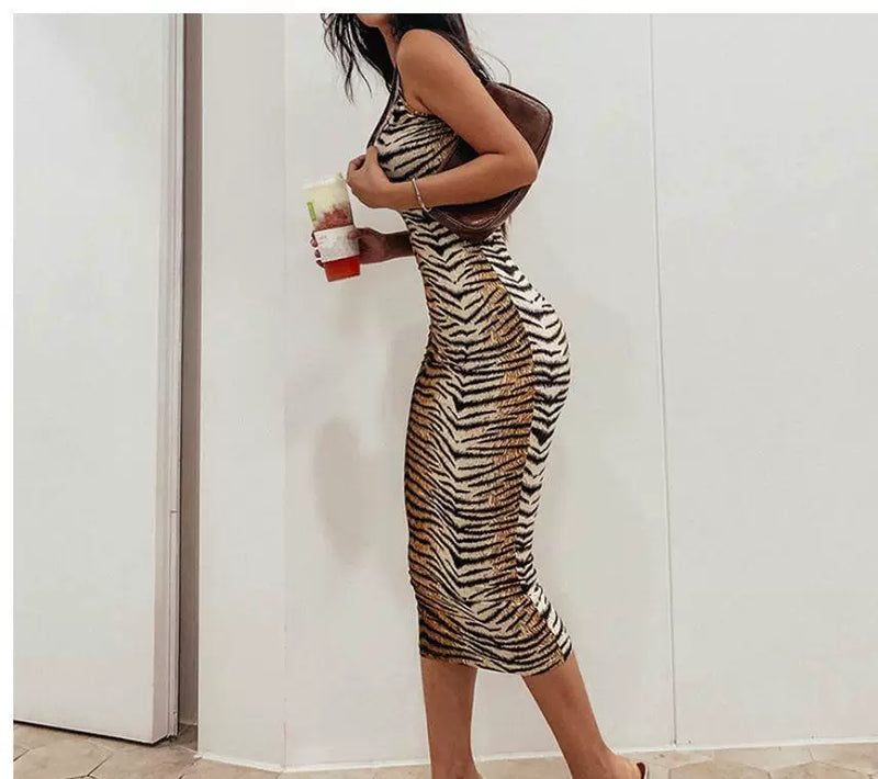 Elegant Oblique Shoulder Tiger Pattern Sheath Dress