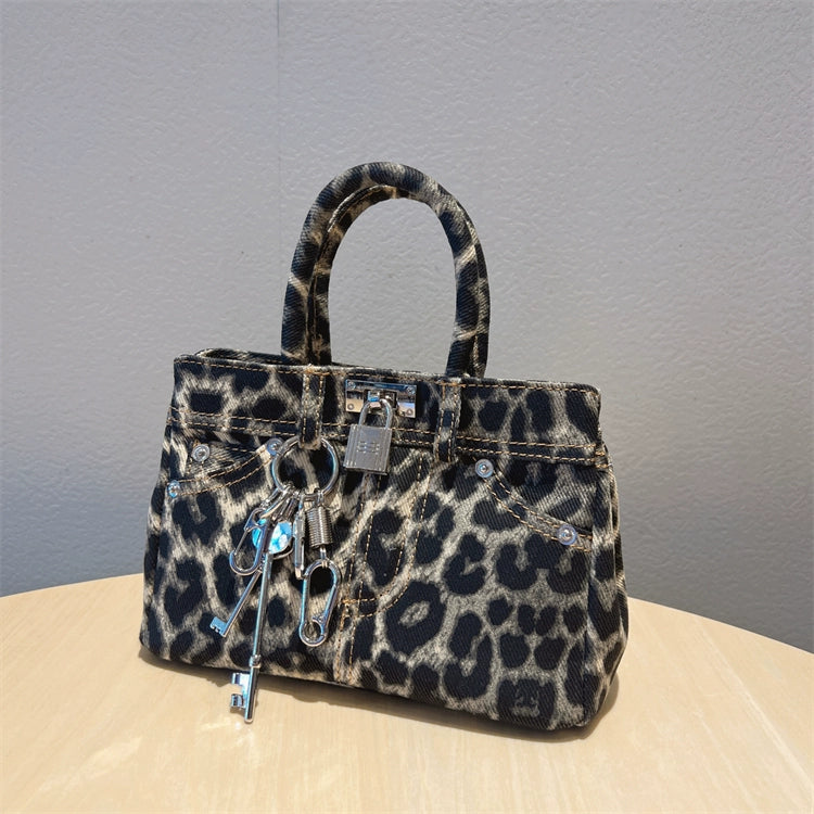 Platinum Leopard One Shoulder Underarm Satchel