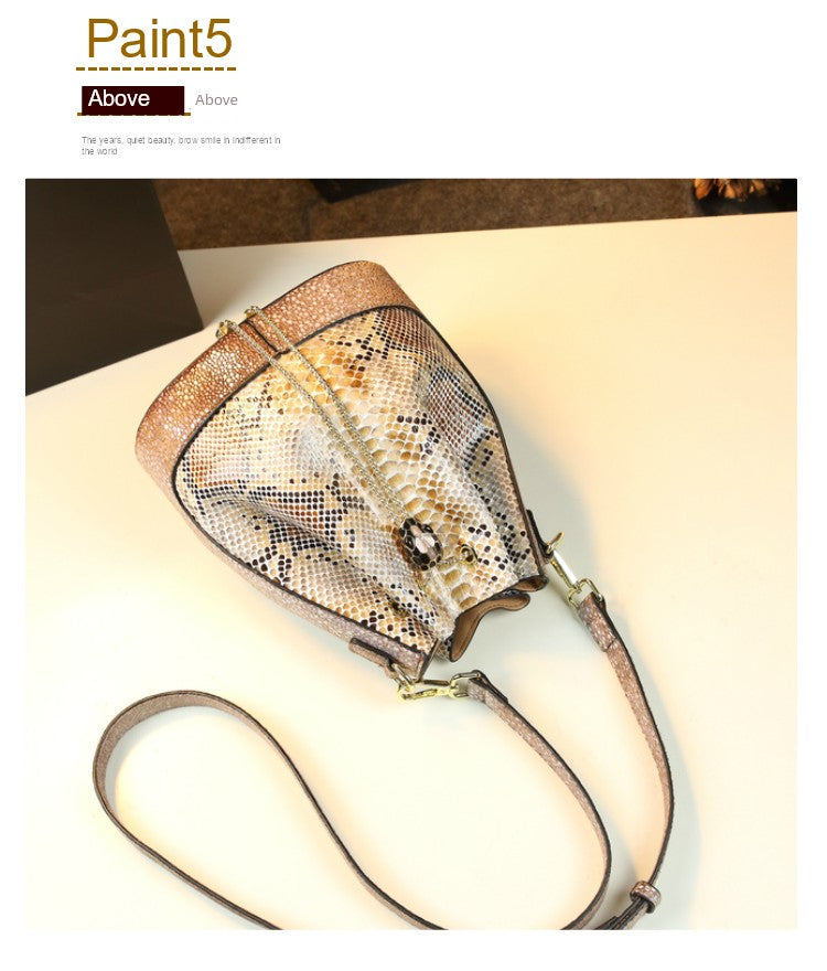 One-Shoulder Drawstring Leather Snake Pattern Bag