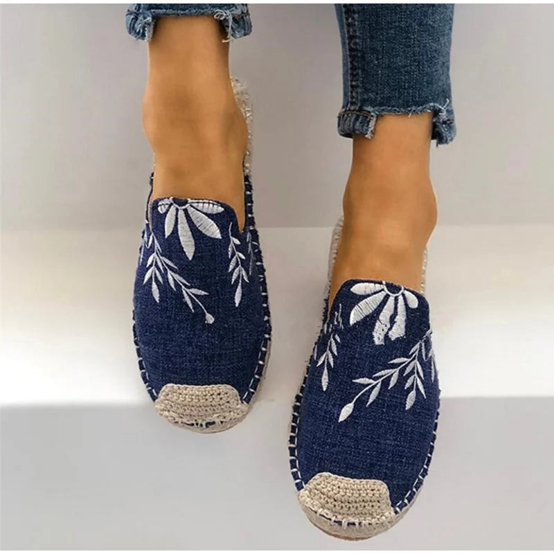 Women’s Embroidered Hemp Flat Slippers