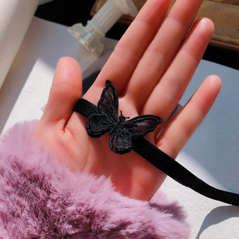 Fashion Black Velvet Lace Butterfly Choker