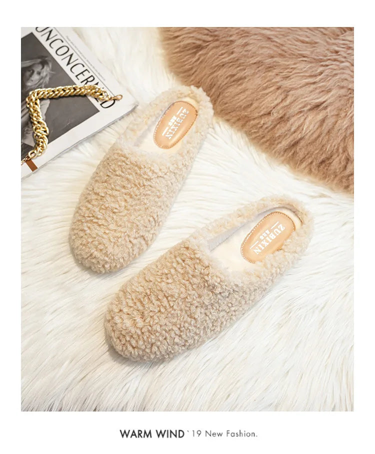 Round Toe Faux Fur Lambswool Slippers