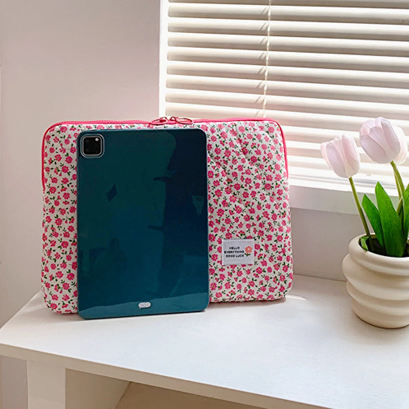 Cute Flower Laptop Sleeve - 14 inch Notebook