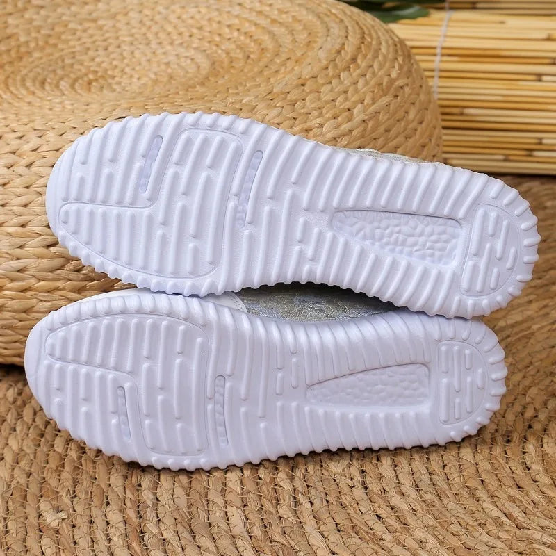 Breathable Round Toe Lace Up Women's Casual Shoes