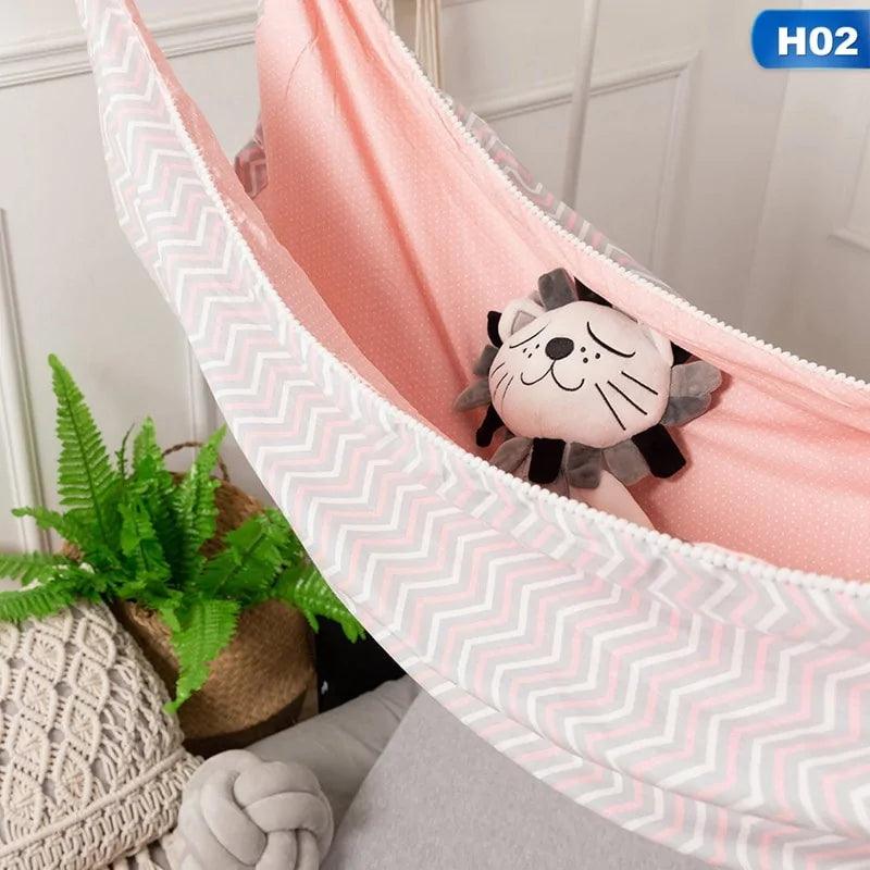 Baby Crib Hammock - The Next Door Neighbor 