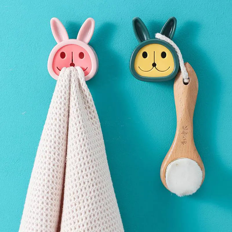 Cute Towel Plug Holder - The Next Door Neighbor 