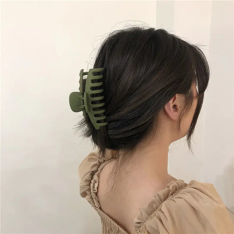 Oval Grasp Hair Clip